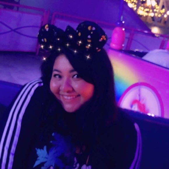 Meet Your Seller💛 - Picture 3 of 4